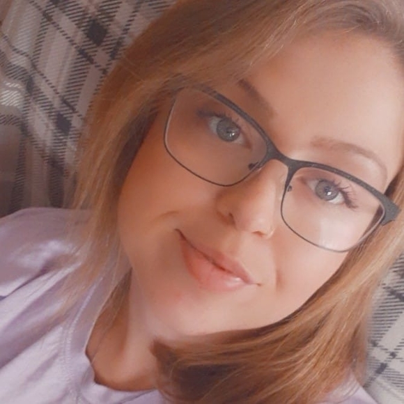 Meet the Posher Other - Meet your Posher, Shawna